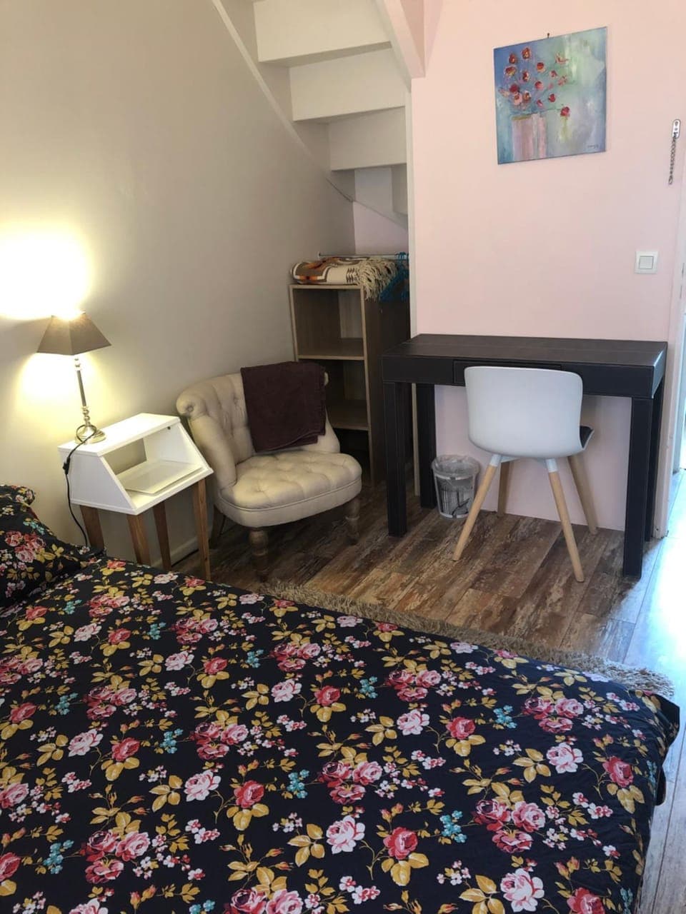 Photo of the whole room