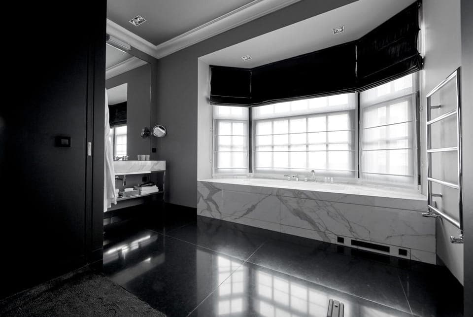 Bathroom, Decorative detail