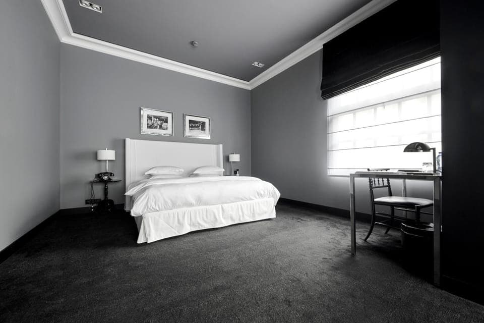 Bed, Photo of the whole room, Decorative detail, Bedroom