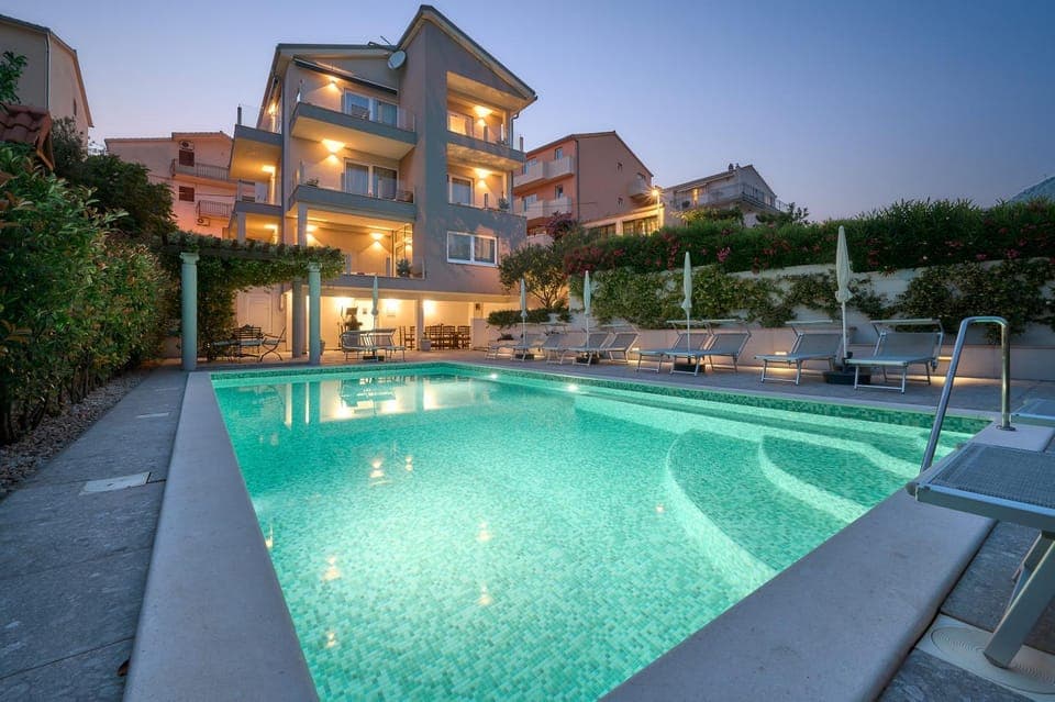 Property building, Pool view