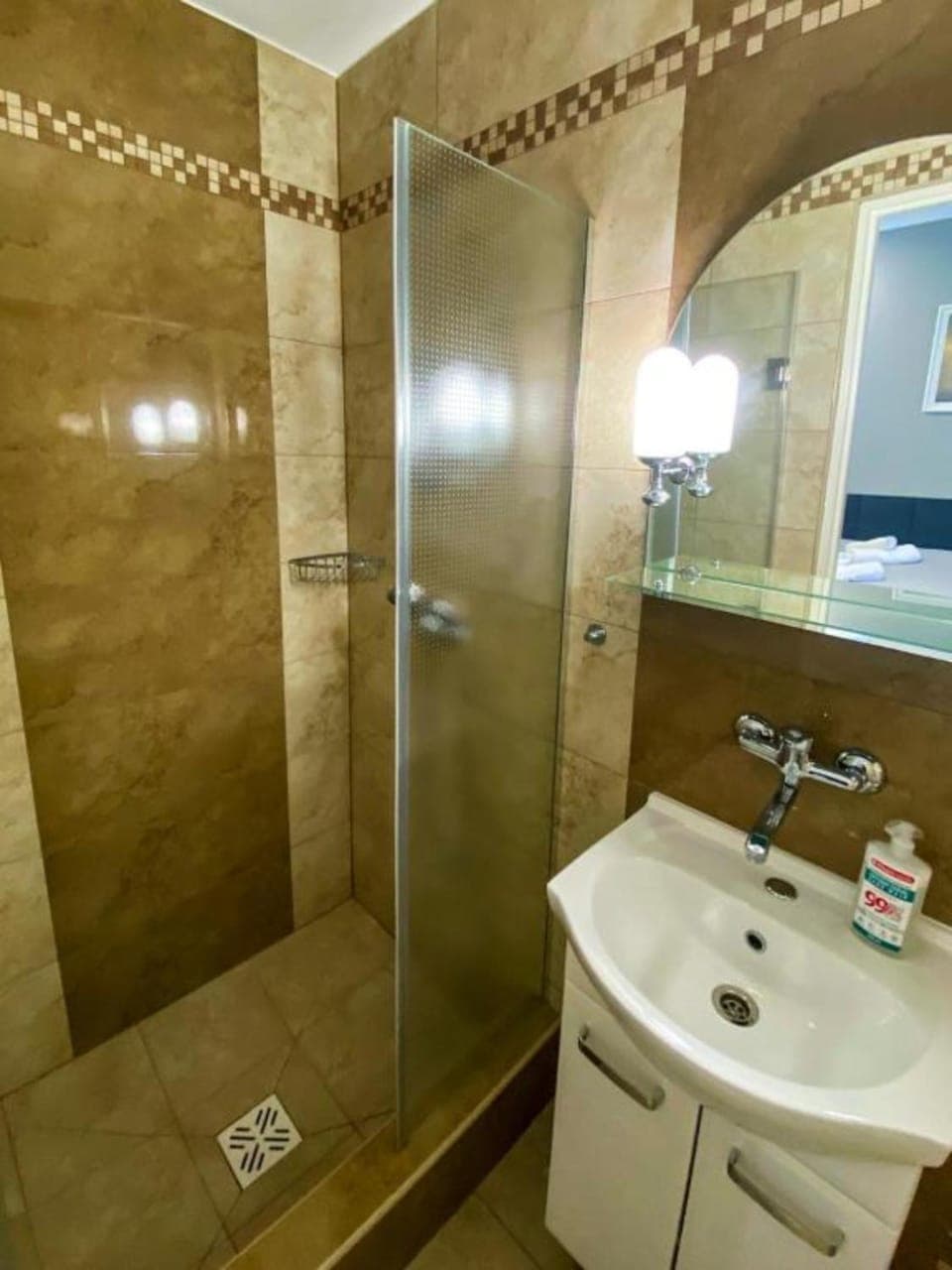 Shower, Toilet, Bathroom, Other, Decorative detail