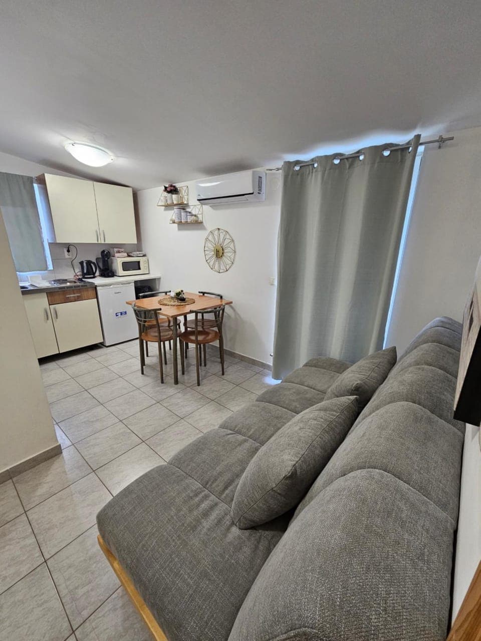 Kitchen or kitchenette, Living room, Dining area, air conditioner