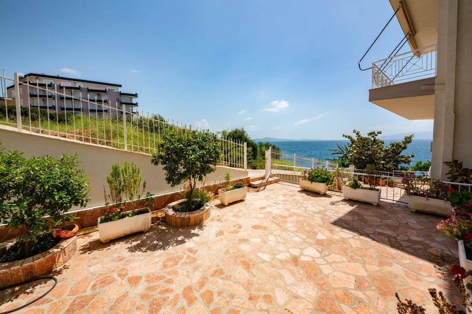 Patio, Sea view