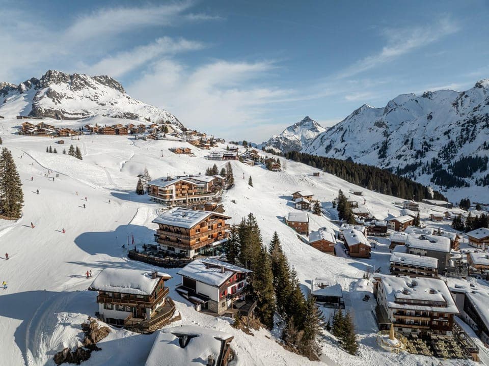 Property building, Natural landscape