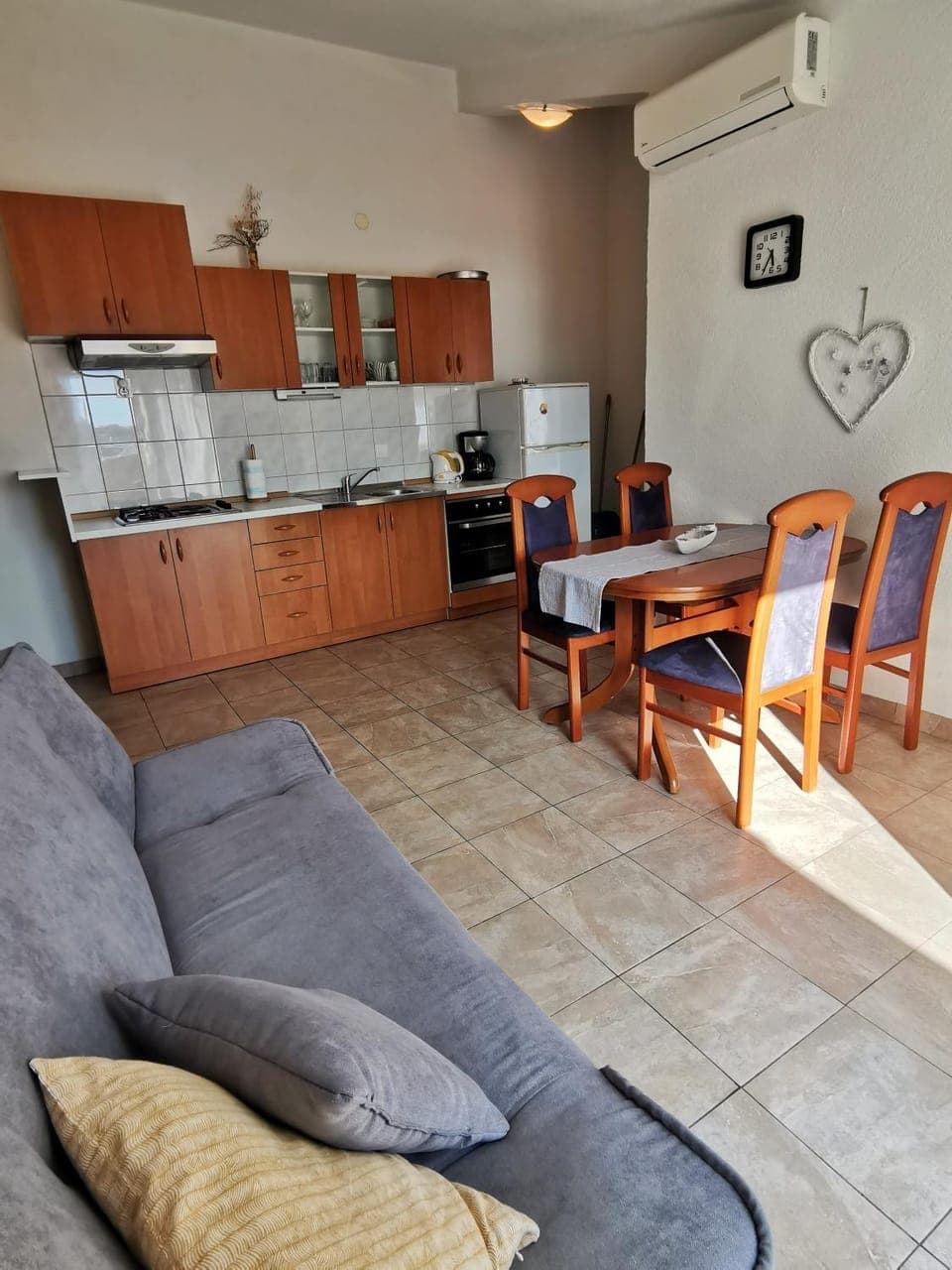 Kitchen or kitchenette, Living room, Dining area