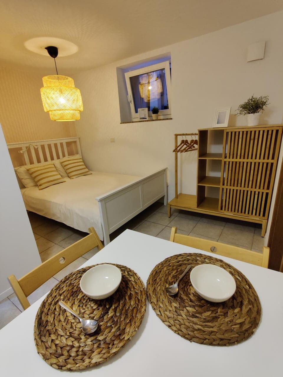 Bed, Photo of the whole room