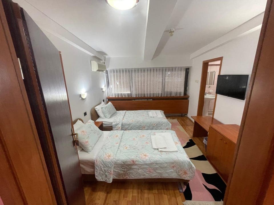 TV and multimedia, Photo of the whole room