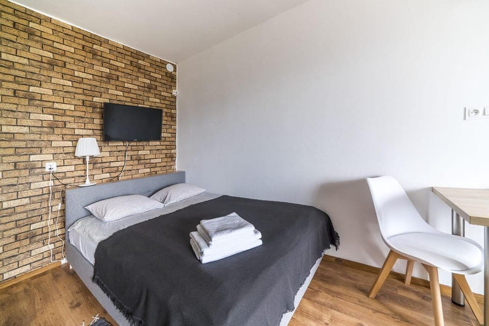 Bed, TV and multimedia