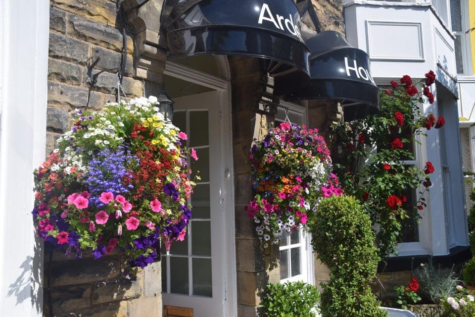 Property building, Facade/entrance, Street view