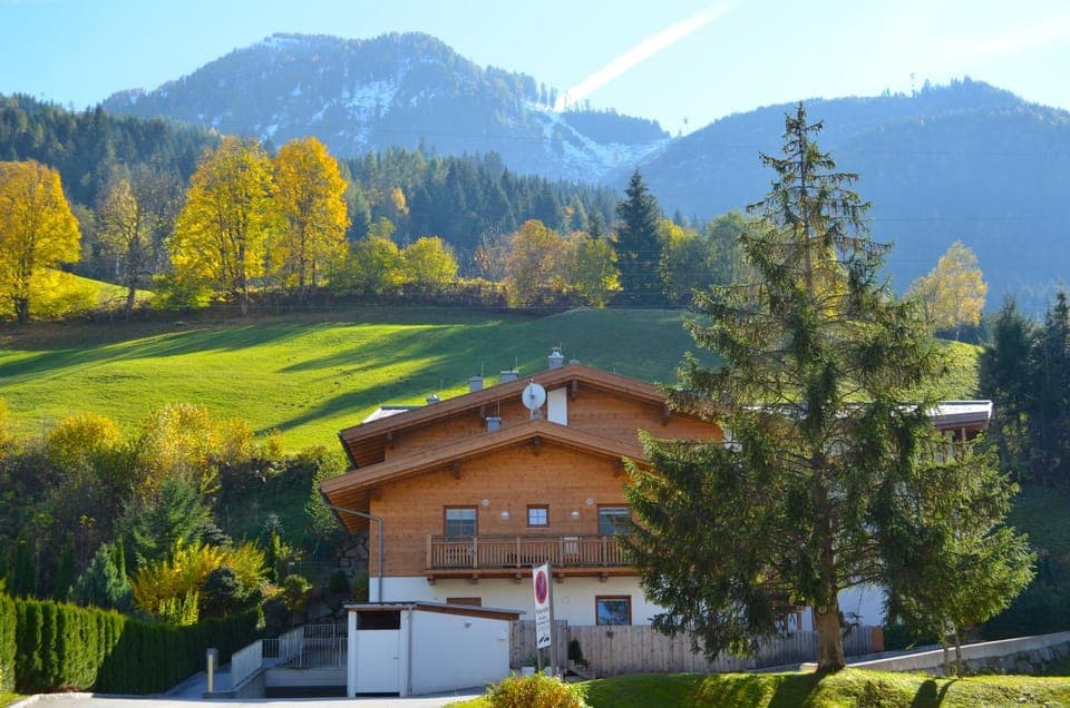 Facade/entrance, Natural landscape