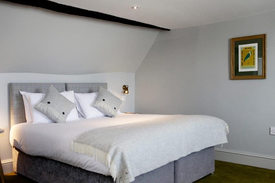 Bed, Photo of the whole room