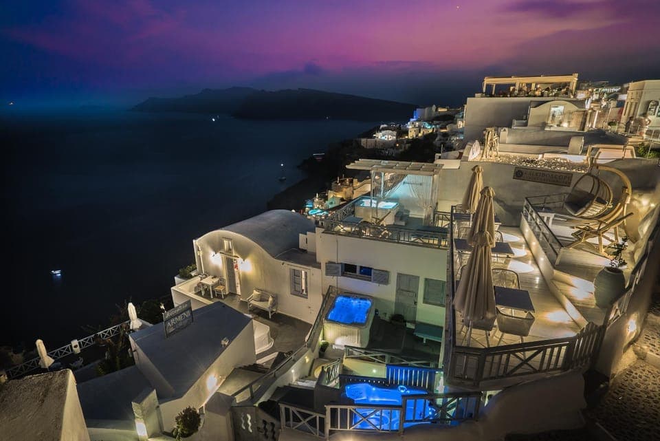 Property building, Bird's eye view, Landmark view, Sea view