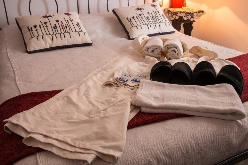 Bed, Photo of the whole room