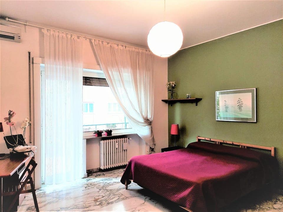 Bedroom, air conditioner