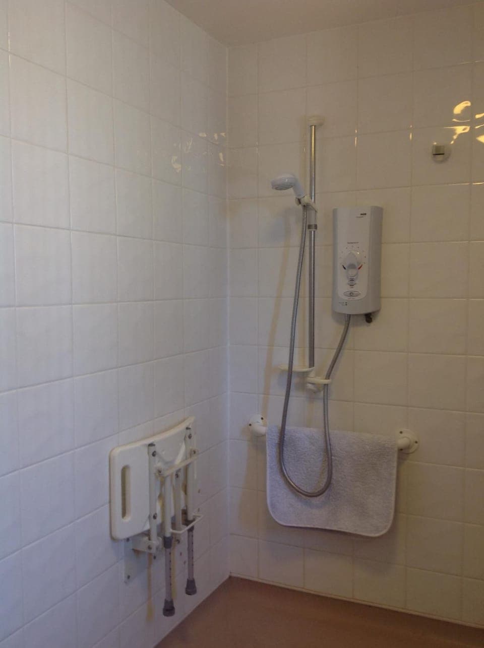 Bathroom, Facility for disabled guests