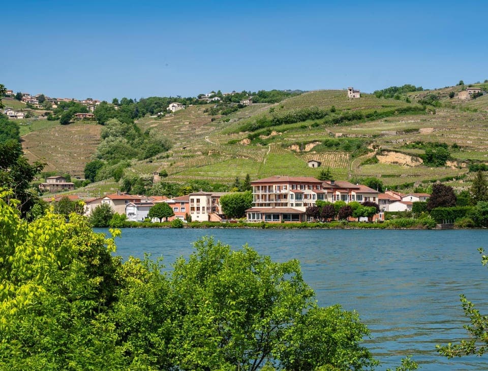 Property building, Natural landscape