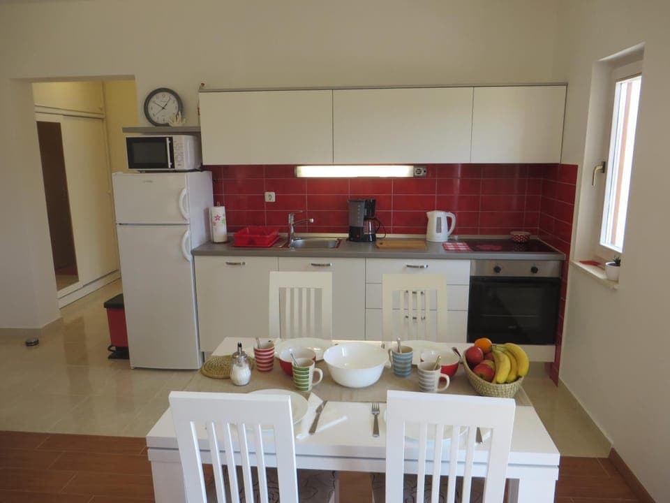 Kitchen or kitchenette, Living room, Dining area