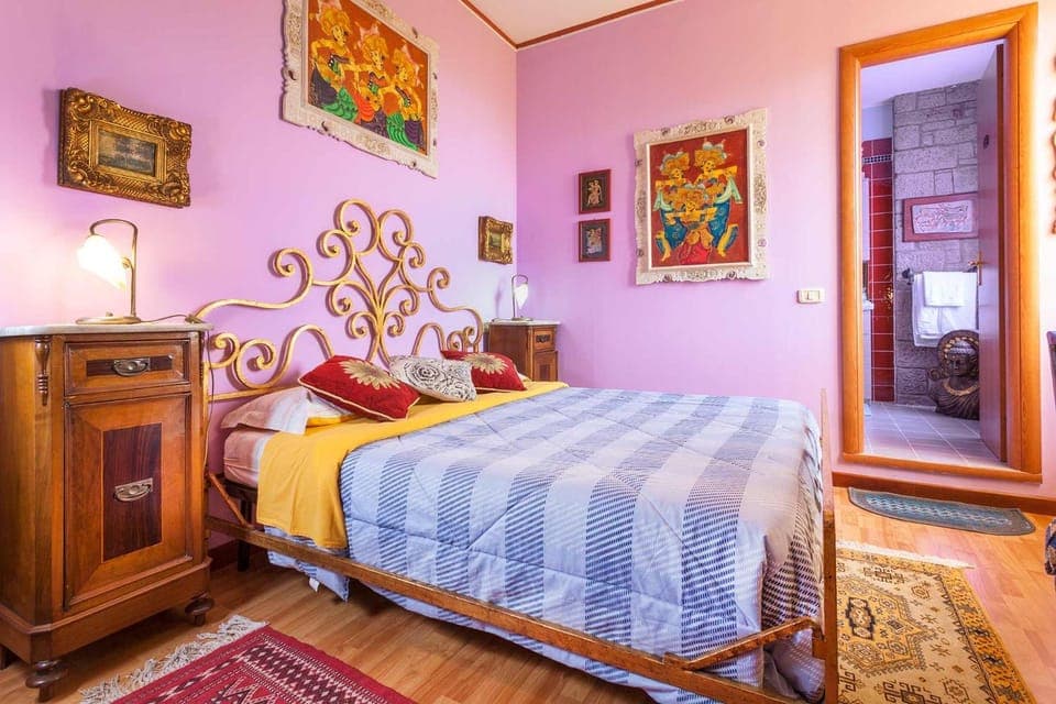 Shower, Toilet, Bathroom, View (from property/room), Bedroom, Lake view