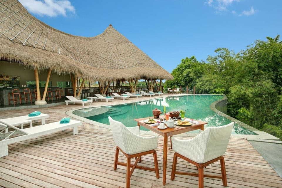 Restaurant/places to eat, Lounge or bar, Swimming pool