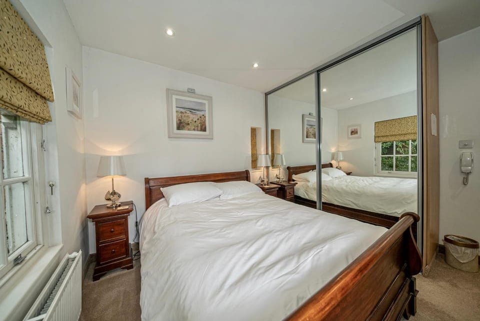 Bed, Bedroom, wardrobe