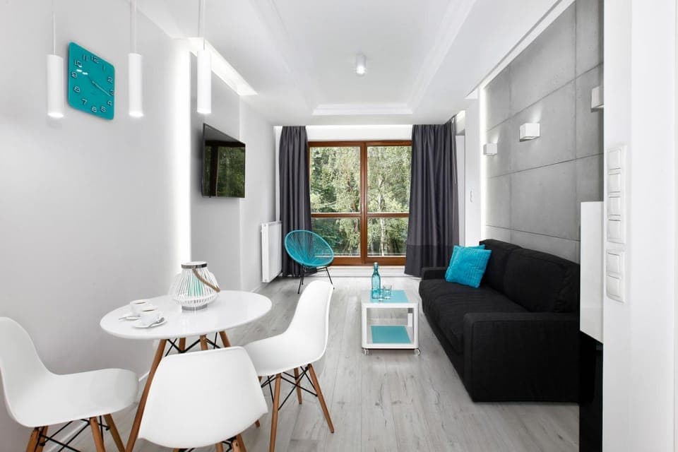 Living room, Dining area, Garden view