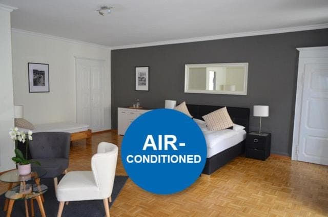 Bed, Bedroom, air conditioner
