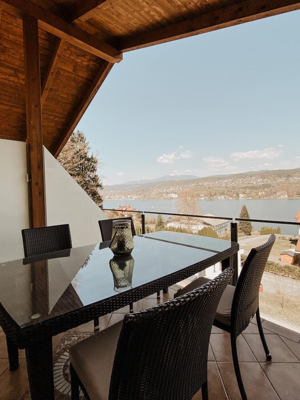 Balcony/Terrace, Lake view