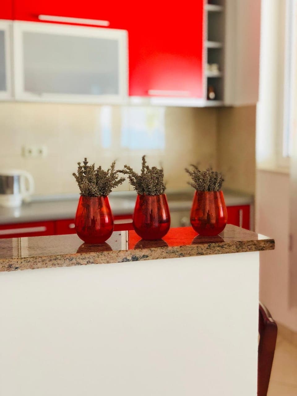 Kitchen or kitchenette, Communal kitchen, Drinks