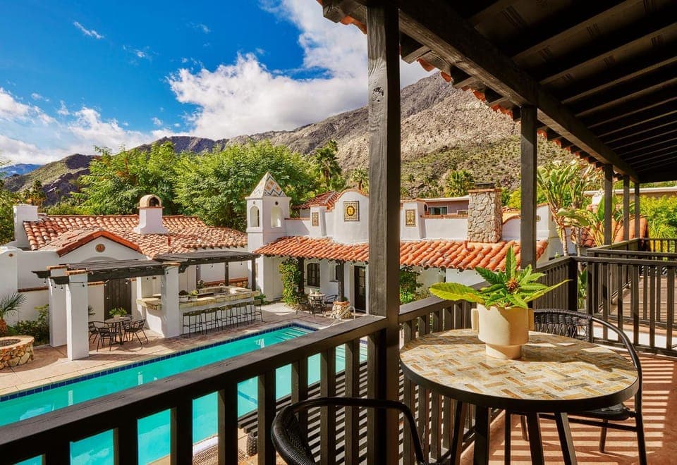 Balcony/Terrace, Balcony/Terrace, Seating area, Dining area, Pool view