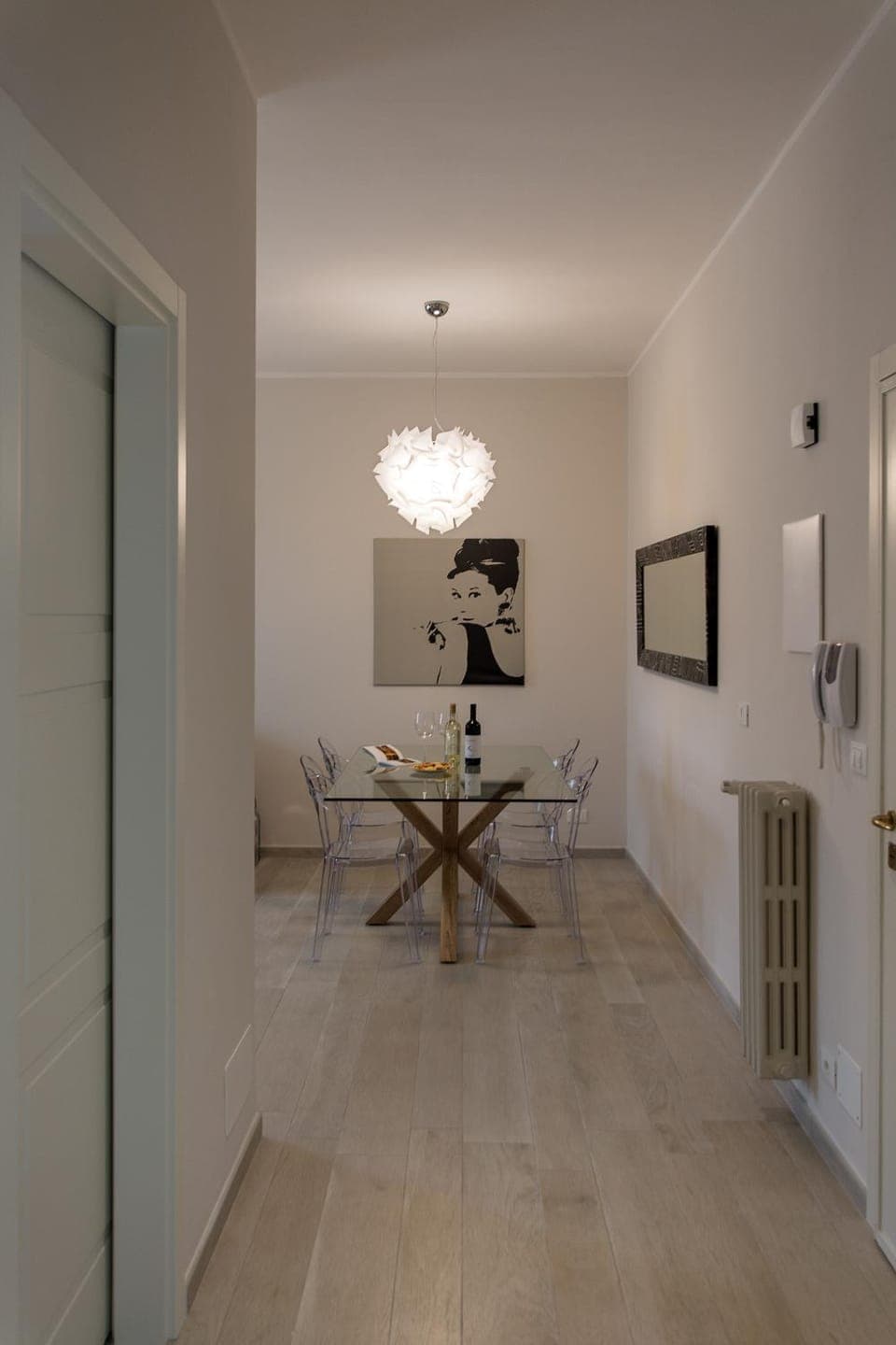 Living room, Photo of the whole room, Seating area