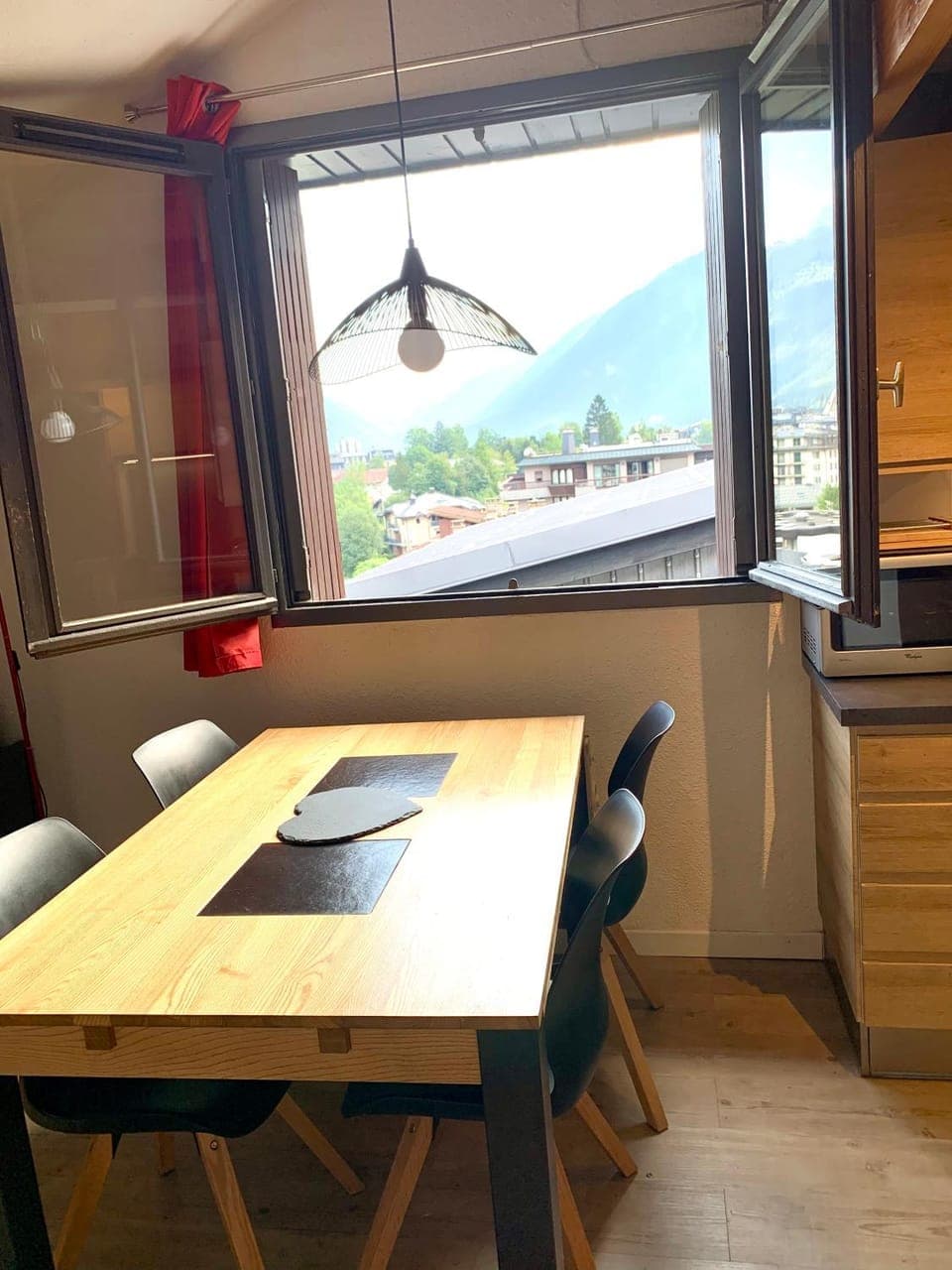 Natural landscape, Dining area, Mountain view