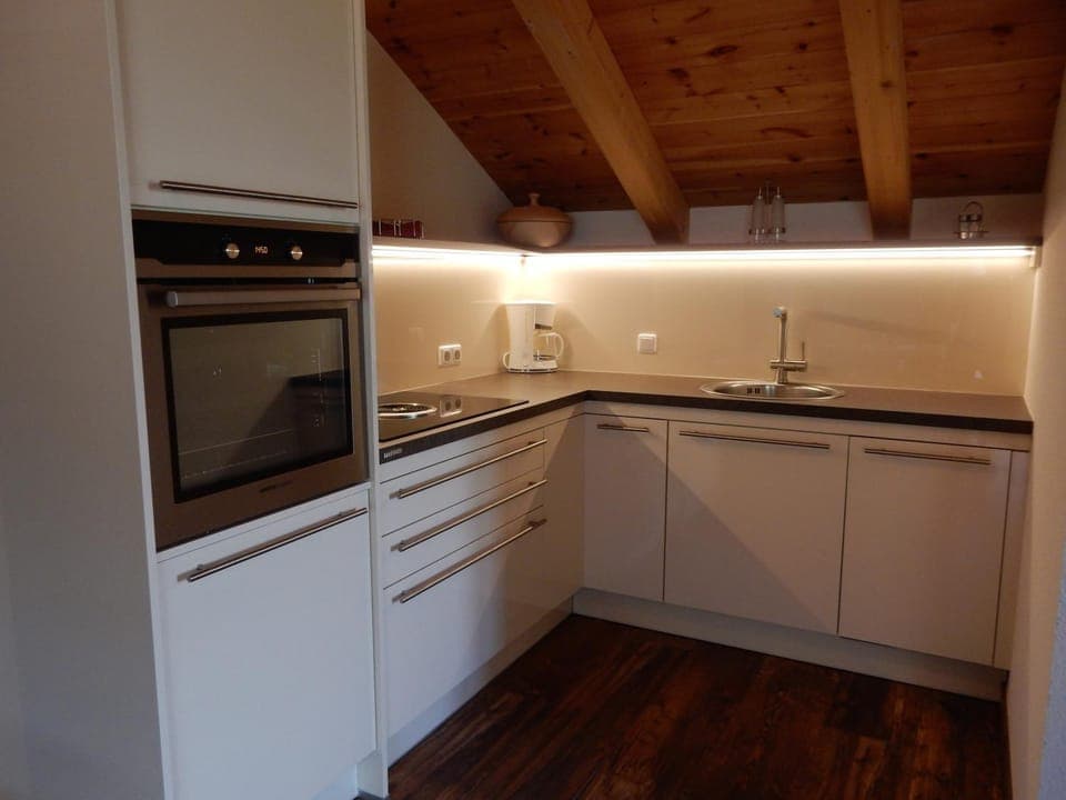 Photo of the whole room, Decorative detail, Decorative detail