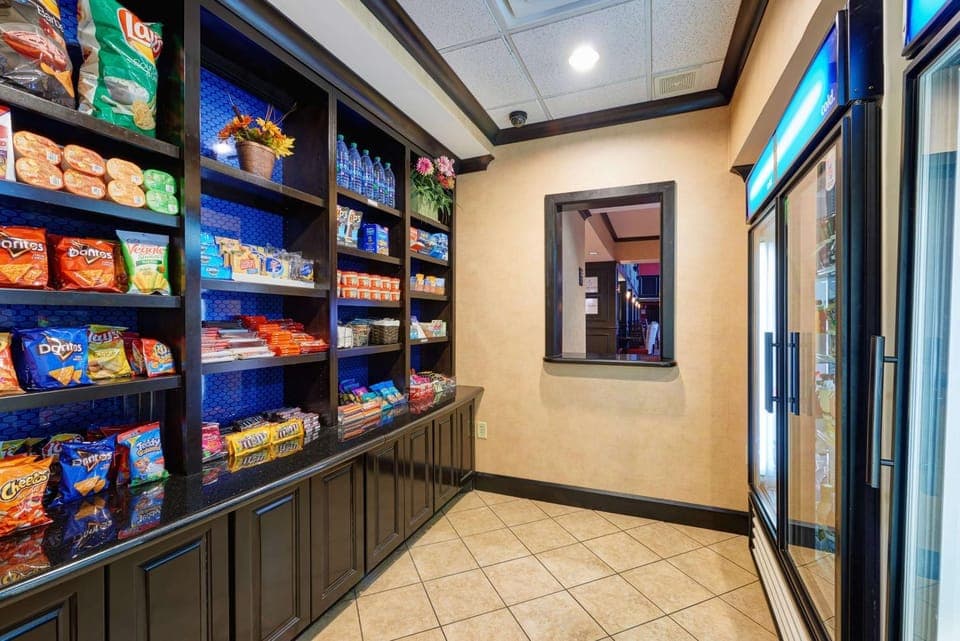 Restaurant/places to eat