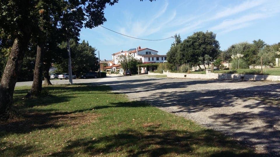 Property building, Restaurant/places to eat, Neighbourhood, Natural landscape, Lobby or reception, Other, Street view