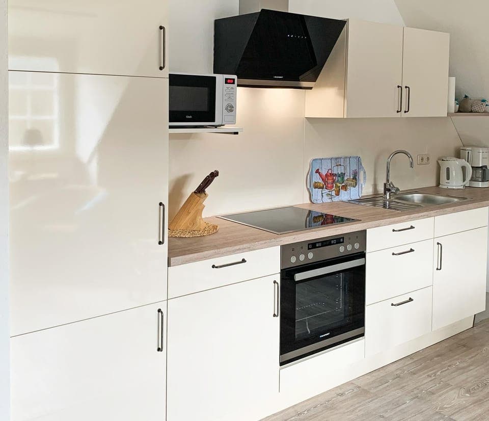 Coffee/tea facilities, Kitchen or kitchenette, Dining area, oven, pet friendly, stove, toaster