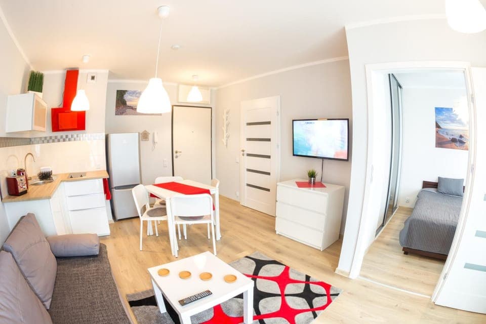 TV and multimedia, Kitchen or kitchenette, Living room, Seating area, Dining area