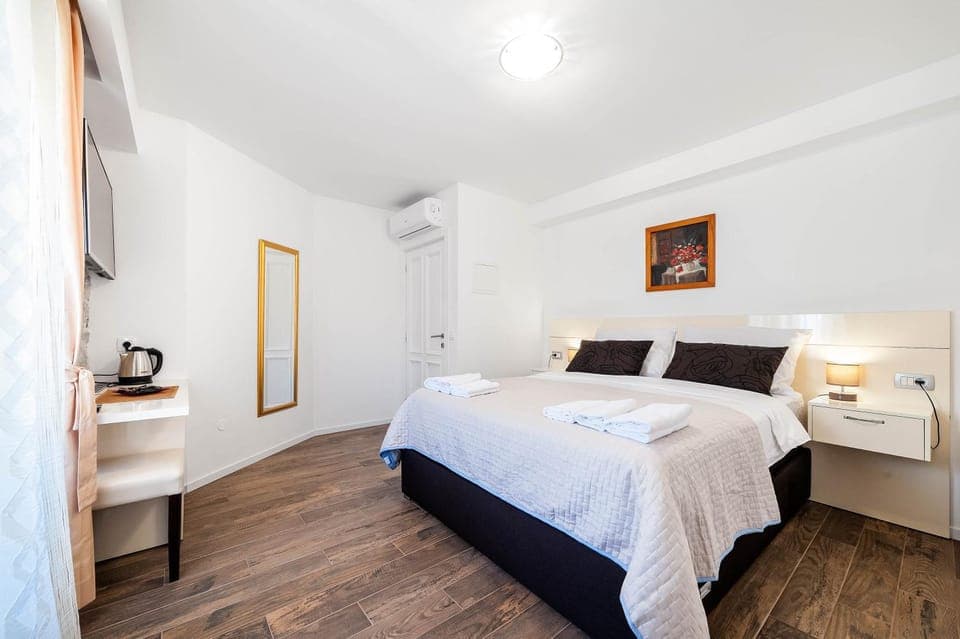 Apartments Palace Rialto Bed and Breakfast in Šibenik