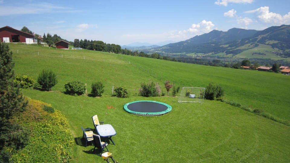 Garden view, Mountain view