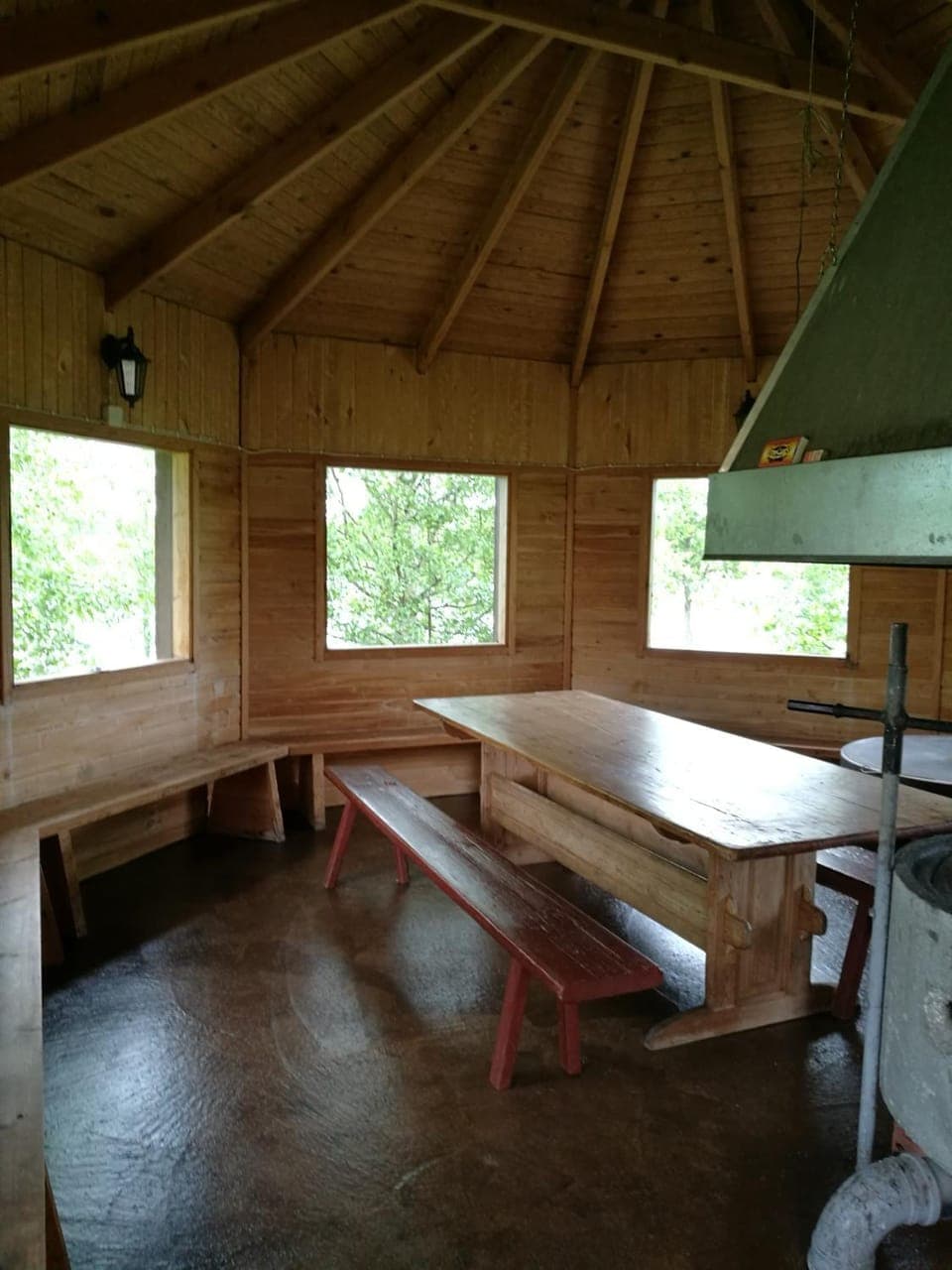 BBQ facilities, Dining area