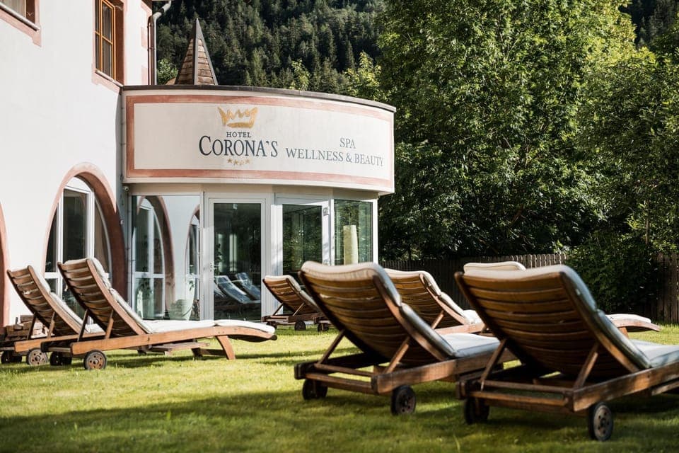Garden, Solarium, Spa and wellness centre/facilities