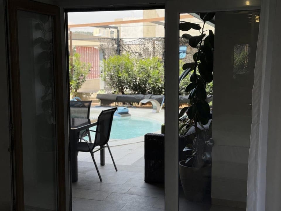 View (from property/room), City view, Garden view