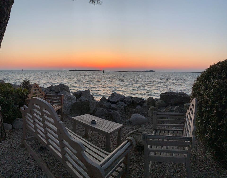 Restaurant/places to eat, Natural landscape, Sea view, Sunset