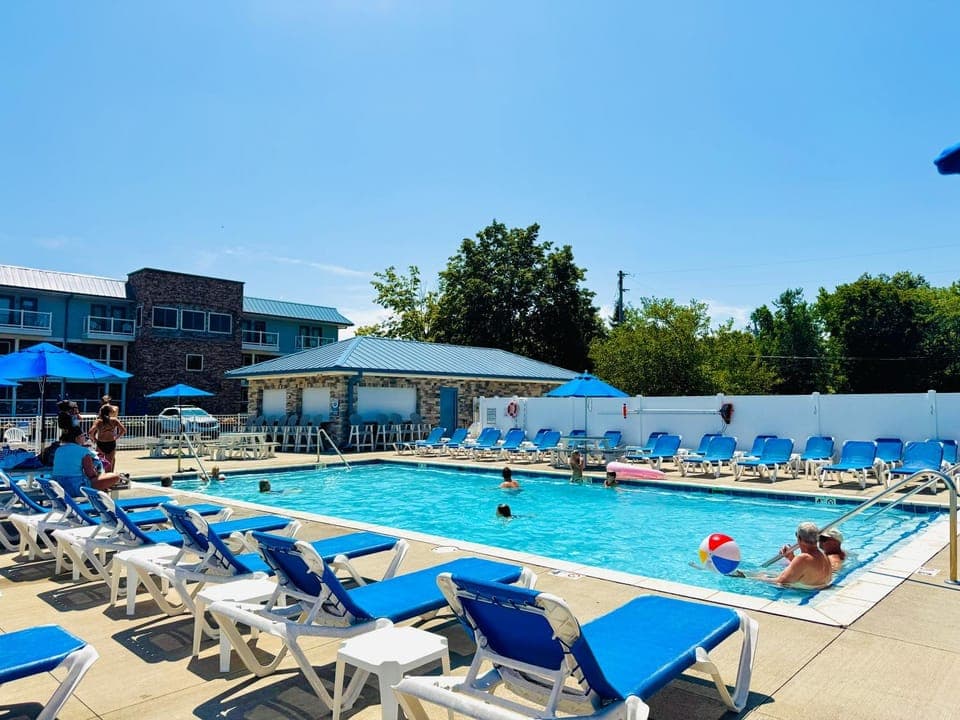 Put-in-Bay Waterfront Condo #105 House in South Bass Island