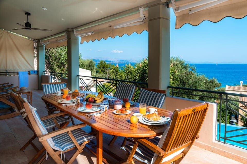 Natural landscape, View (from property/room), Balcony/Terrace, Seating area, Food, Pool view, Sea view, Swimming pool