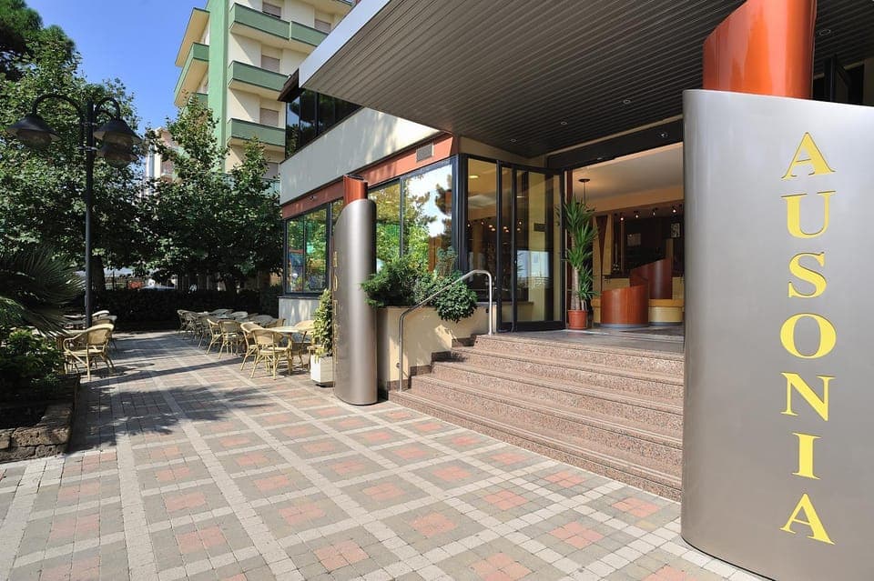 Facade/entrance, Garden