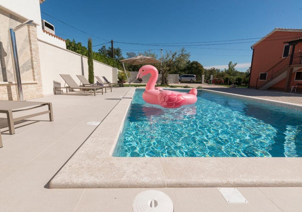 Pool view, Swimming pool