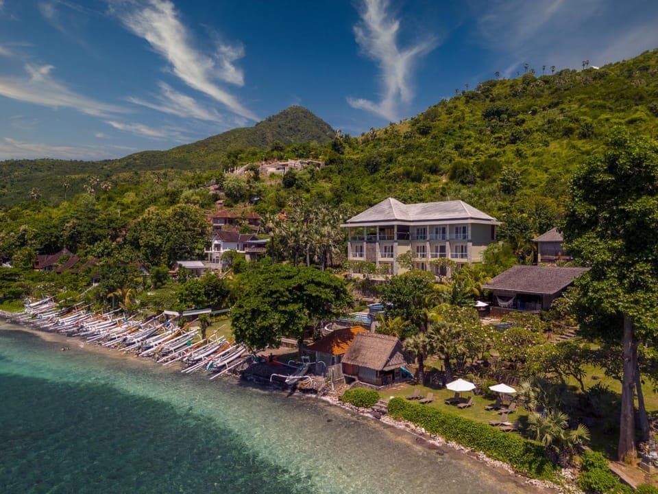 Property building, Beach, Sea view