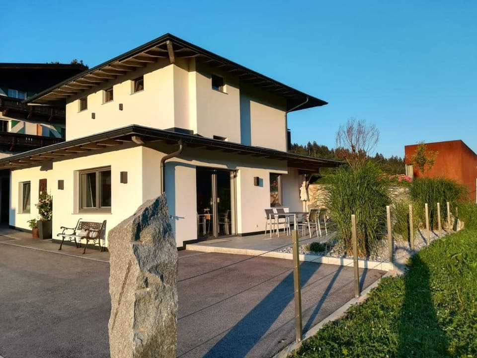 Facade/entrance, Day, Summer, BBQ facilities, Balcony/Terrace, On site, Mountain view