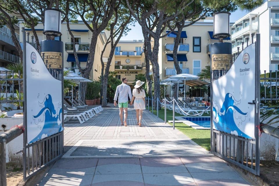 Property building, Balcony/Terrace
