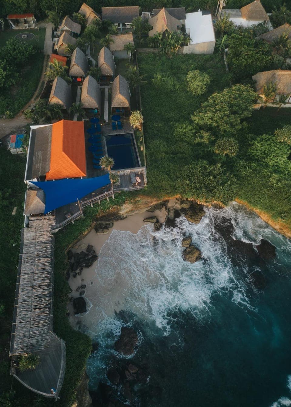 Property building, Nearby landmark, Bird's eye view, Pool view, Sea view, Swimming pool